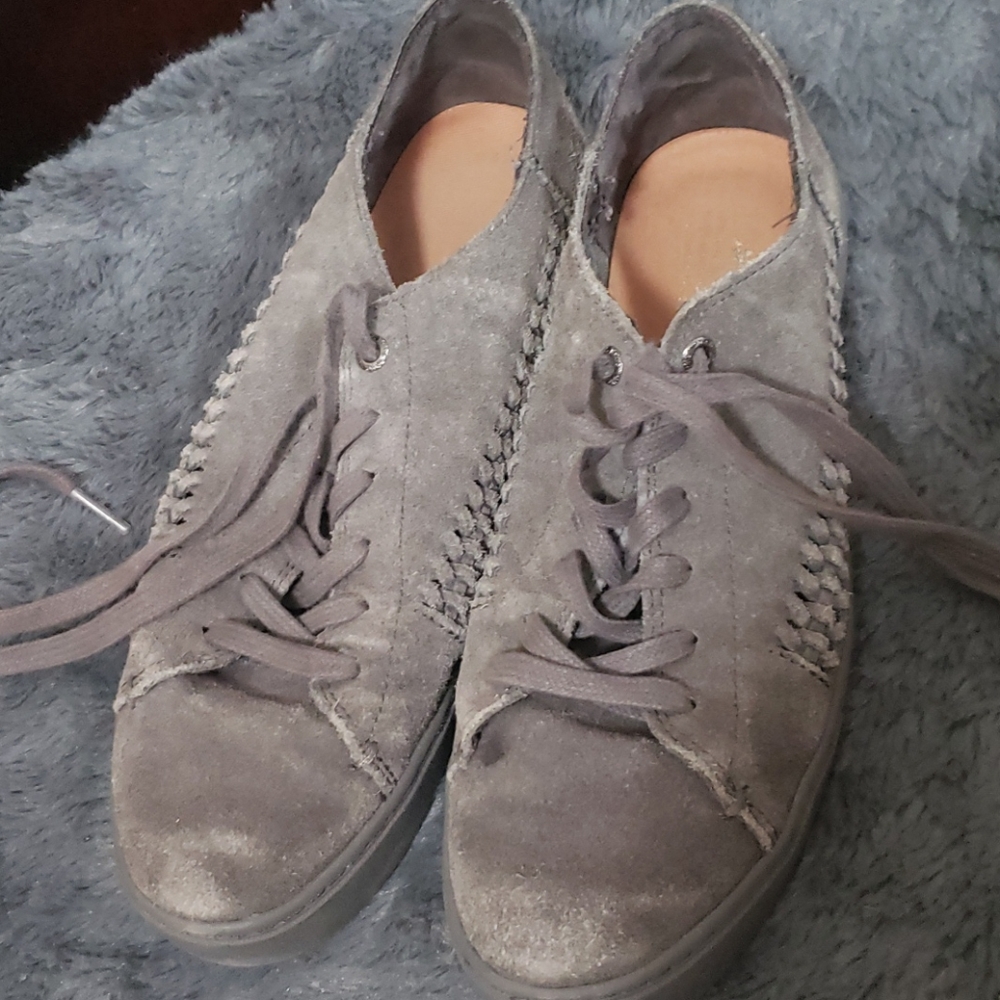 Dark gray Tom's shoes